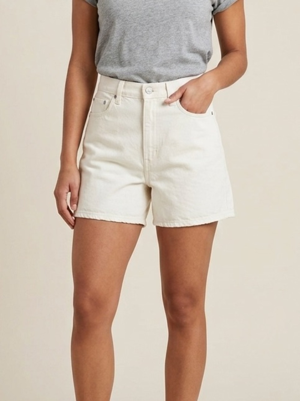 Uniqlo Sz 27 White Denim Relaxed Summer Short